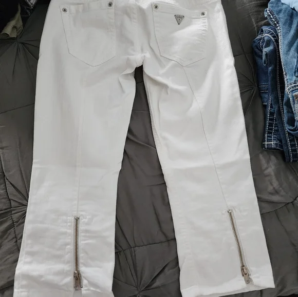 Jeans - Picture 10 of 16